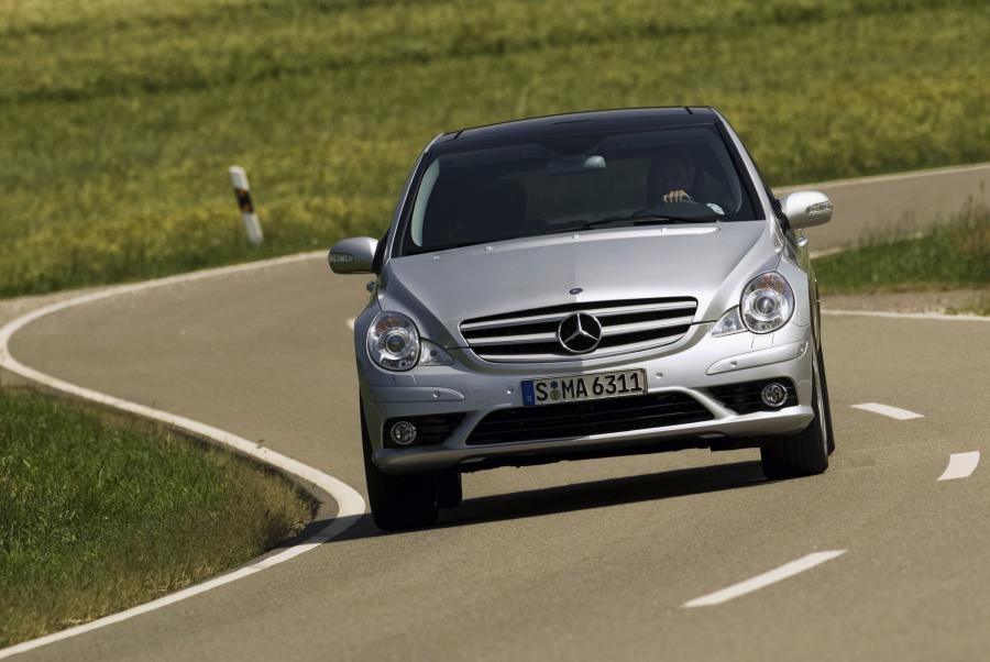  Mercedes-Benz R63 AMG (W251) 2007 года  (фото 3 из 77)